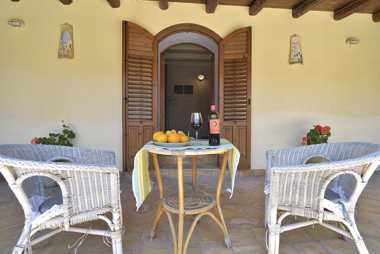 Villa Giannina อิสปิคา ภายนอก รูปภาพ